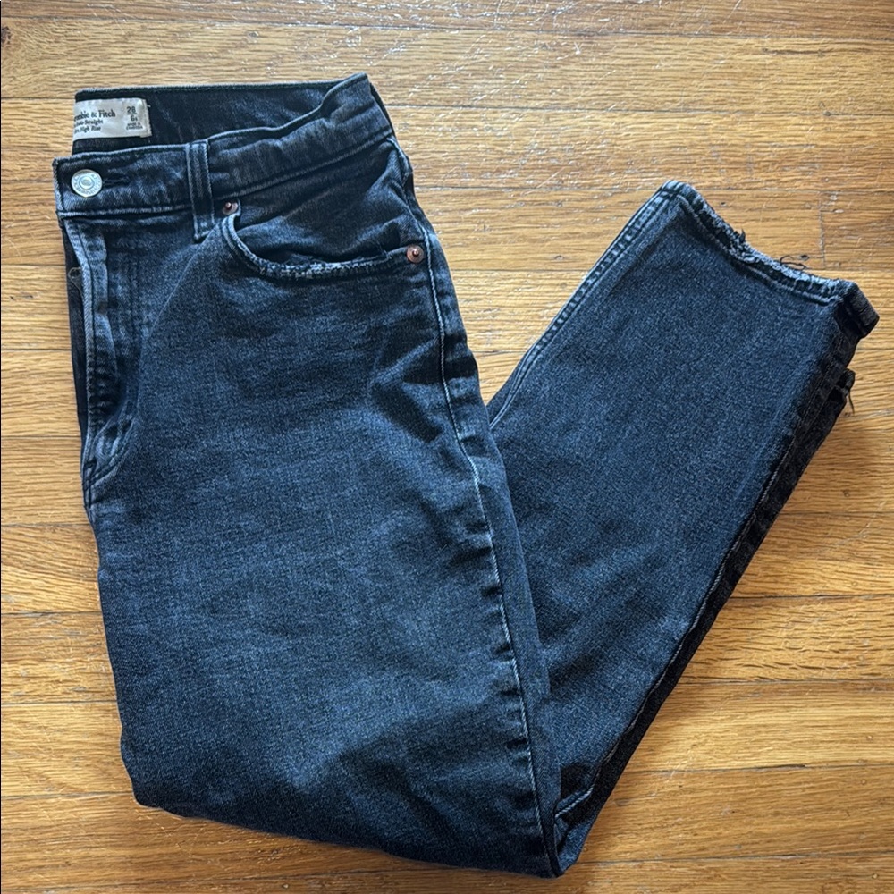 Abercrombie Curve Love The Ankle Straight Ultra High Rise Jeans